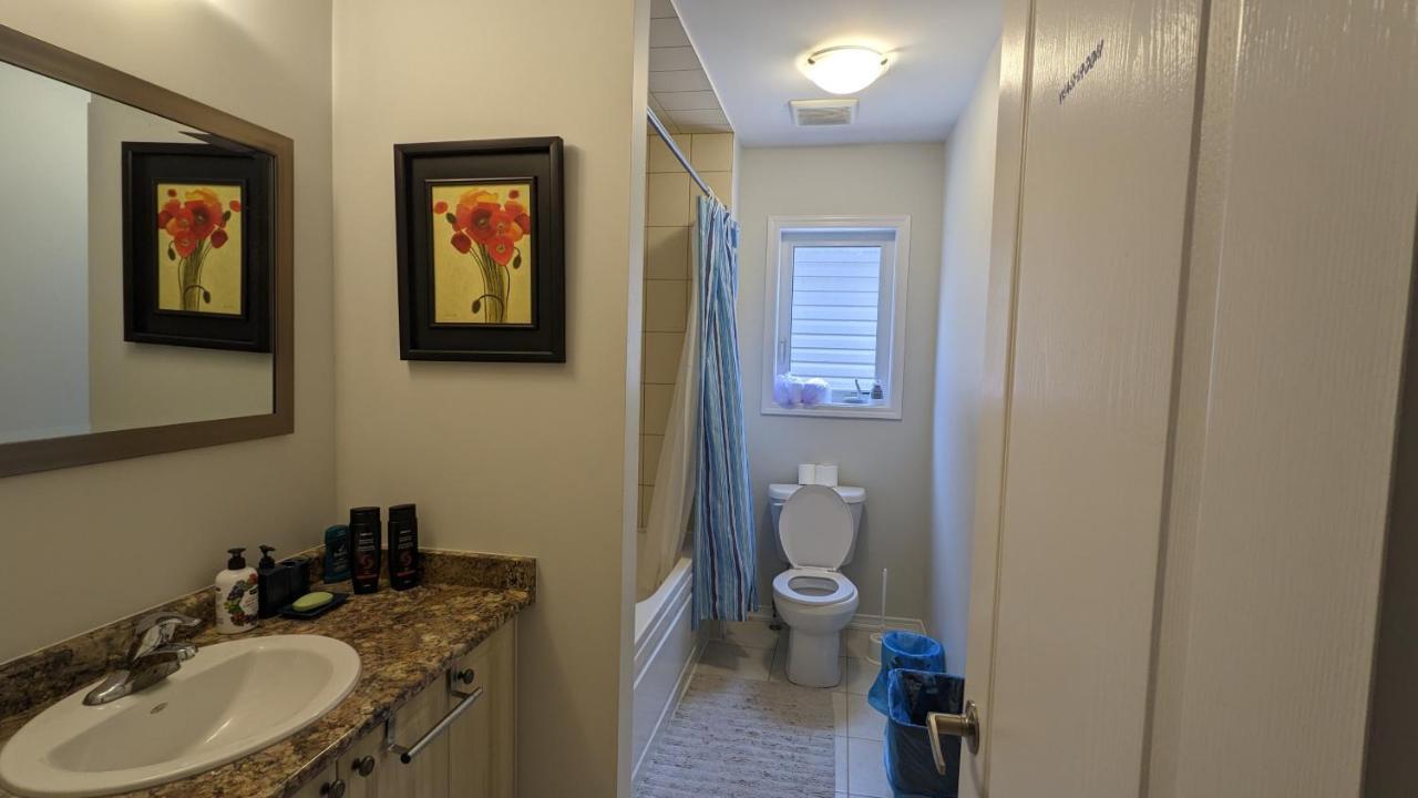 The Warm Welcome Suite Thorold Екстериор снимка